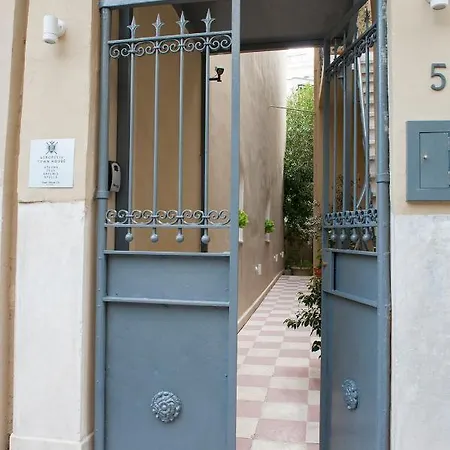 Apartment Acropolis Townhouseco