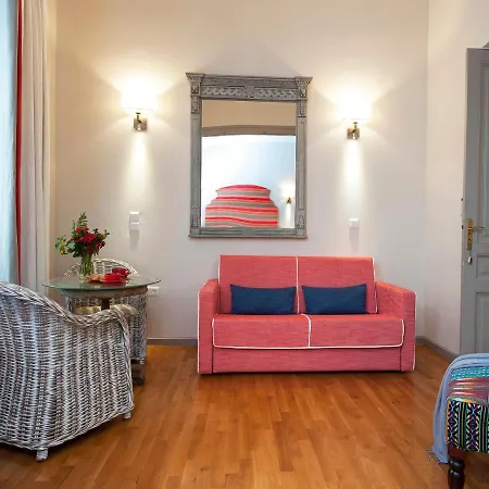 Acropolis Townhouseco * Athens